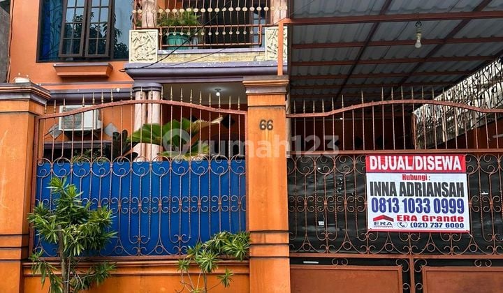 Disewakan Rumah 2 Lantai, Semi Furnished, di Cawang, Kramat Jati, Jakarta Timur