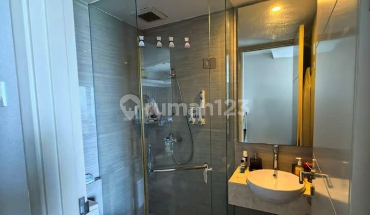 La Riz Mansion, Private Elevator, Exclusive, Connected to Mall