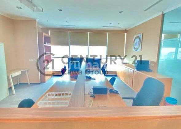 For Rent Office APL Tower Central Park Fully Furnished Strategic Location - Area 281 m², 280 Thousand/m²/Month, Central Park, West Jakarta