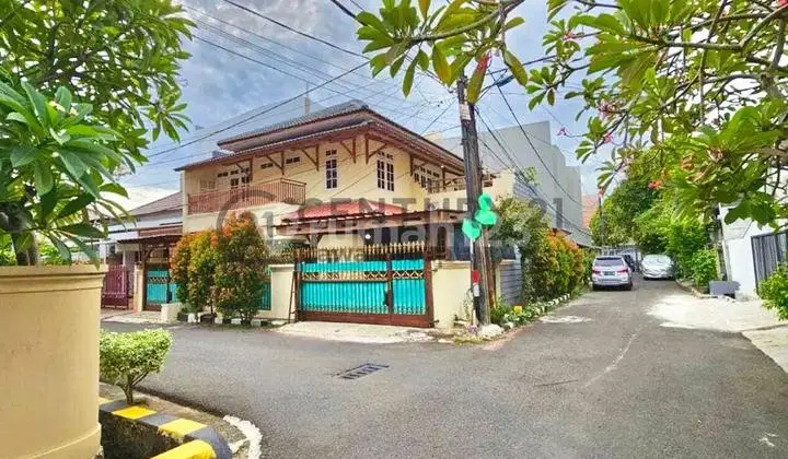 Dijual Rumah Hook 2 Lantai Pulo Asem 7Br T B 190 M² 250 M² SHM, 4.5 M, Pulo Gadung, Jakarta Timur