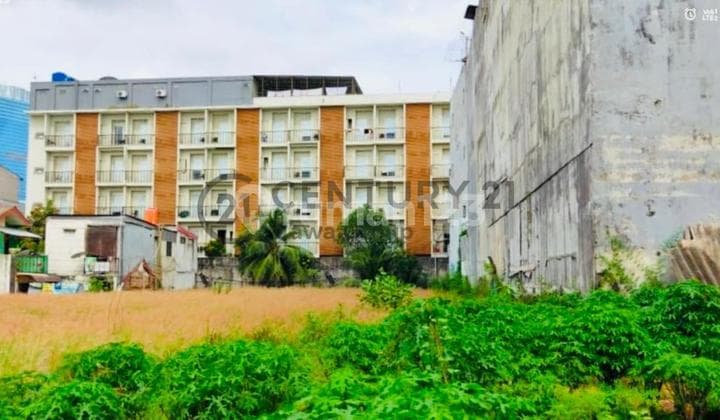 For Quick Sale Land on Jln Wolter Monginsidi - Area 2,461 M², SHGB, 49 Million/M², Kebayoran Baru, South Jakarta