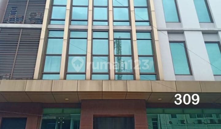 Dijual Gedung 7 Lantai di Kebayoran Baru LT 763 LB 2162 Sqm