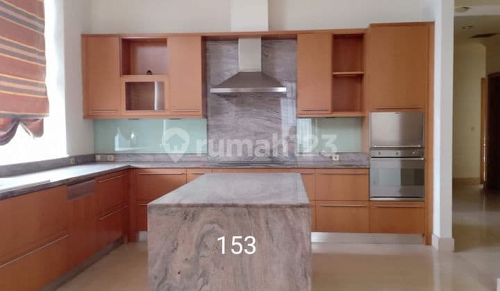 For Rent Airlangga Apartment 880m2 Semi Furnished