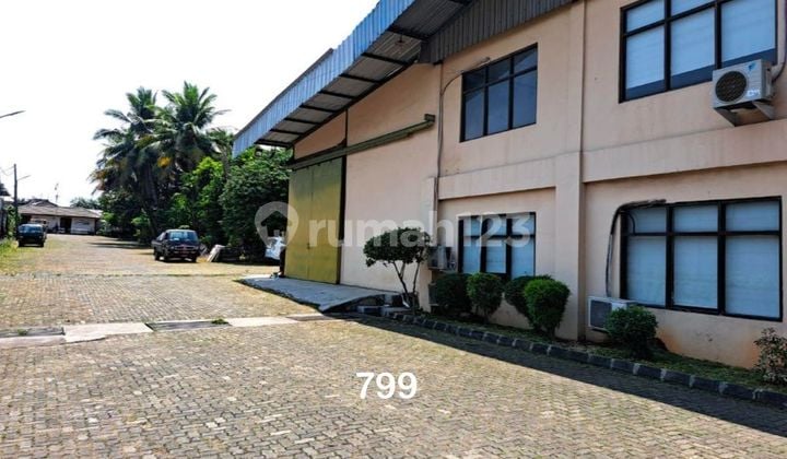 Warehouse for sale land area 9705 sqm building area 4703 sqm in Cileungsi.