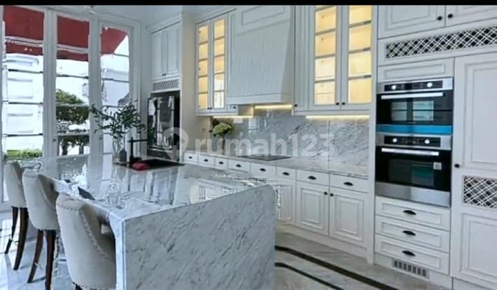 Dijual Rumah Menteng Mewah Brand New Jakarta Pusat