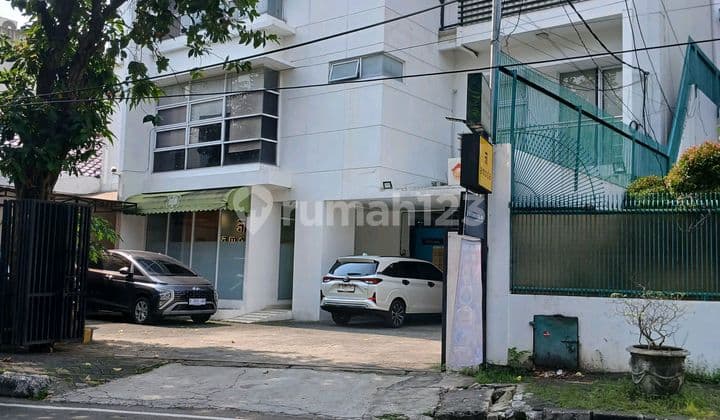 Dijual Cepat !! Mini Building Menteng Jln Jusuf Adiwinata Area Strategis dan Prestige di Pusat Kota