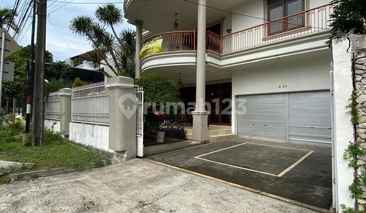 Rumah di Tebet-Gudang Peluru Akses Jalan 3 Mobil Lebar