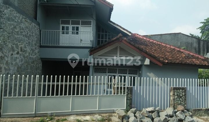 Rumah 2 Lantai Dekat Pintu LRT Harjamukti Lainnya