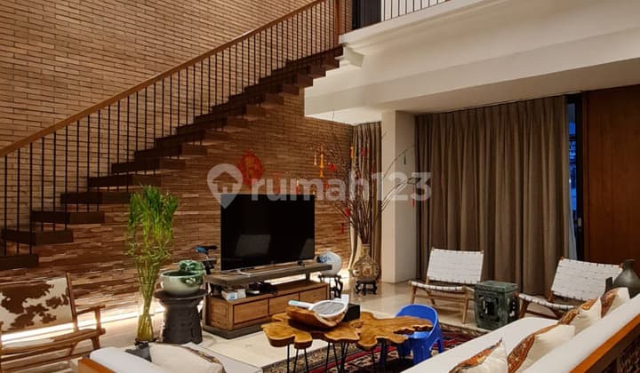 Good & Neat Pik House SHM Marble Floor