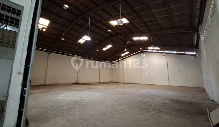 Gudang Multi Guna di Kota Tangerang