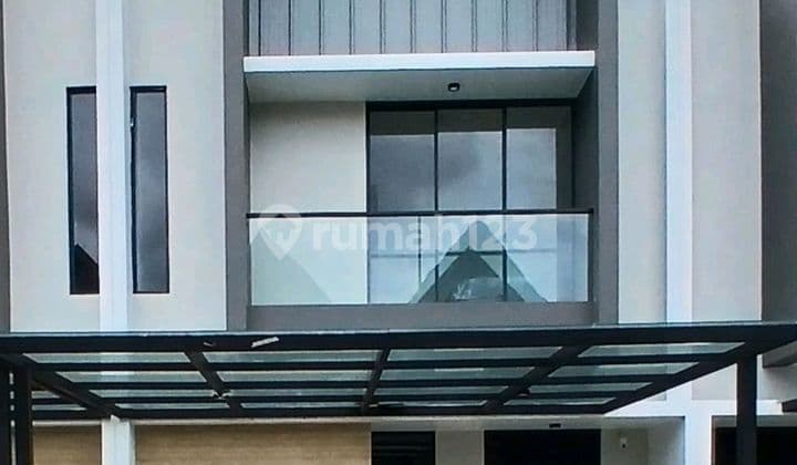 Rumah 2 Lt bisa KPR Jakarta Barat