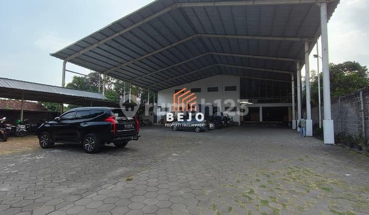For Rent Wide Container Access Office Warehouse in Sleman