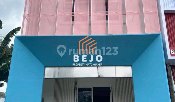 Disewakan Ruko 2 Lantai Parkir Luas di Seturan