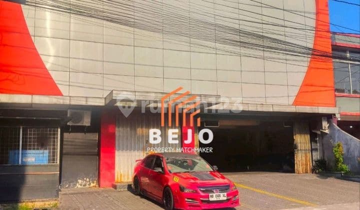 Dijual Bangunan 3 Lantai di Demangan Cocok Kantor/ Usaha