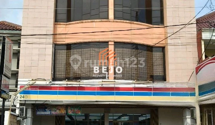 Dijual Bangunan Komersil 3.5 Lantai Dipusat Kota Jogja Dijual Bangunan Komersil 3.5 Lantai Dipusat Kota Jogja