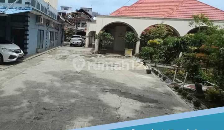 Rumah Pusat Kota Dengan Tanah Luas 1780m Cocok Utk Investasi Cuan di Masa Depan