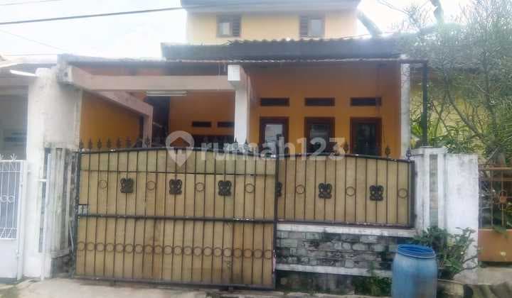 Rumah 2 Lantai Ada 3 Kamar Tidur di Gading Tutuka