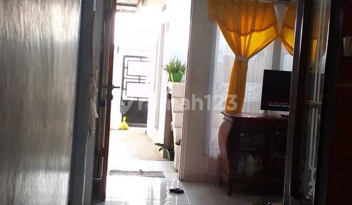 Rumah Cocok Untuk Buka Usaha di Bumi Parahyangan Kencana