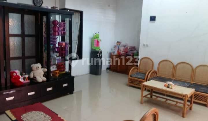 Rumah Lingkungan Tenang dan Nyaman di Taman Kopo Katapang
