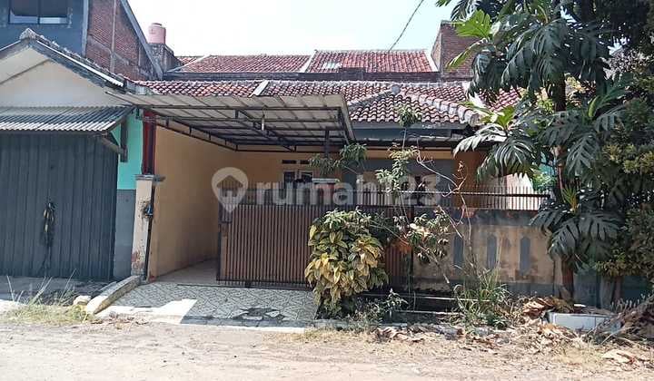 Rumah Berada Dimainroad Komplek di Soreang Residence