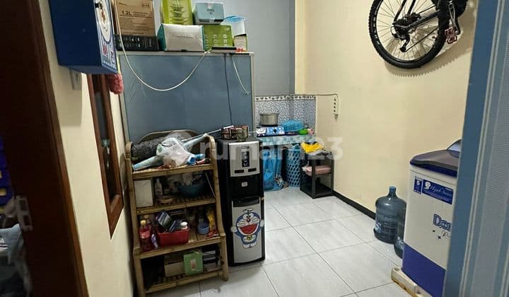 Rumah Minimalis 2 Lantai Ada Balkon di Gading Tutuka