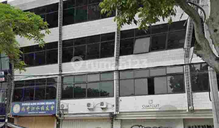 Ready-to-Use Strategic Shophouse on Sumatra Street, Surabaya City Center