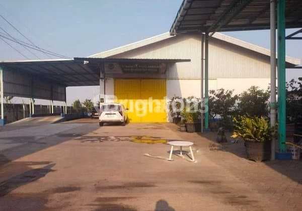 Gudang Bangunan Baru, Terdiri Dari 3 Gudang- Madiun