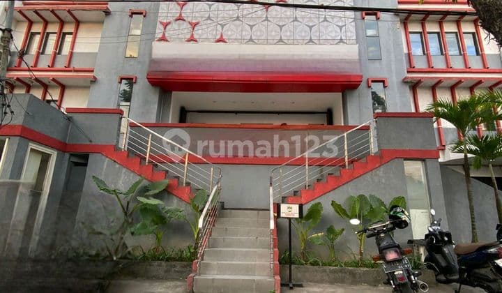 Ruko 4 Lantai Surabaya Pusat. Dekat Universitas