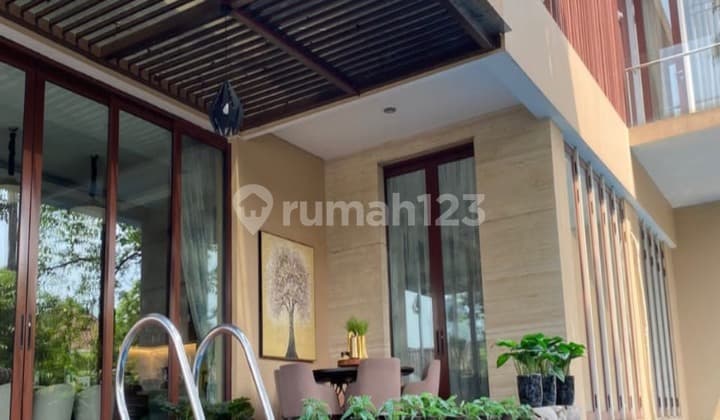 Rumah Mewah 3 Lantai Plus Kolam Renang Semprug Jakarta Selatan