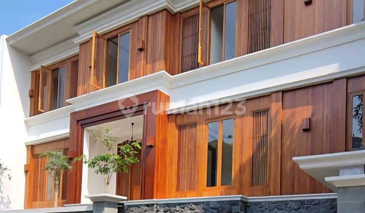 Rumah Bagus Di Kemang Full Furnished Private Lift Lokasi Prime