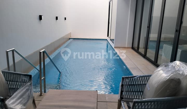 Villa Mewah Cendrawasih Seminyak Kuta