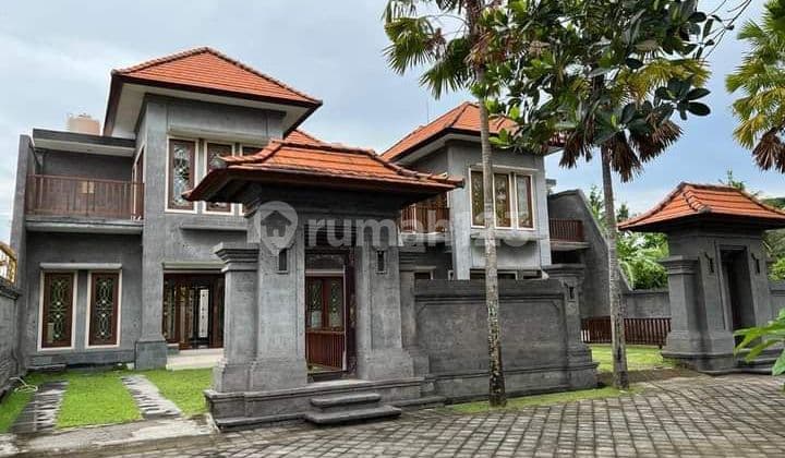 villa mewah pering saba gianyar