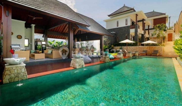 Villa karmakandara melasti ungasan kuta