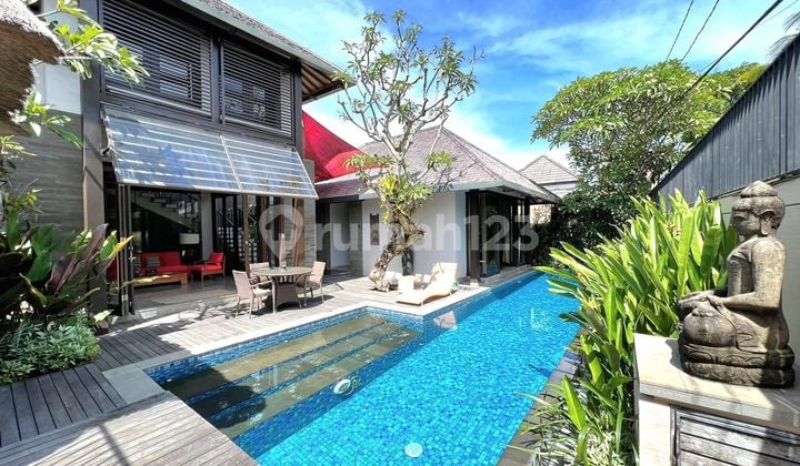 Villa luxury seminyak kuta dekat pantai