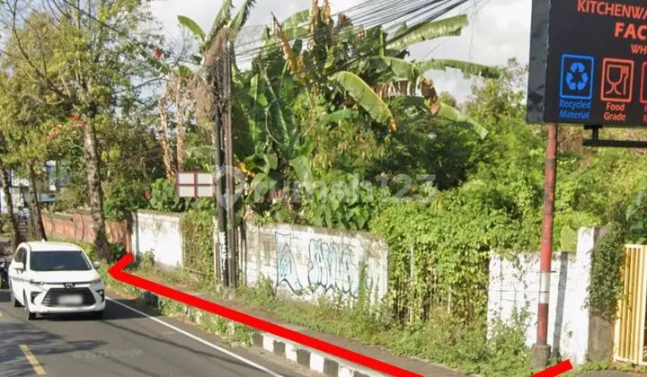 Land on the Edge of Mas Ubud Road