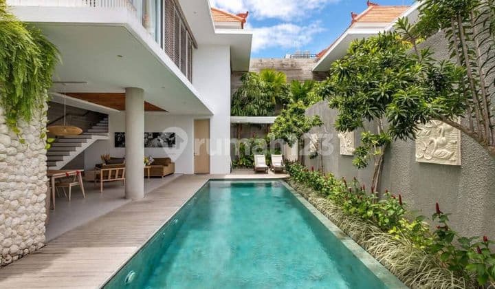 Villa Cendrawsih Seminyak Kuta