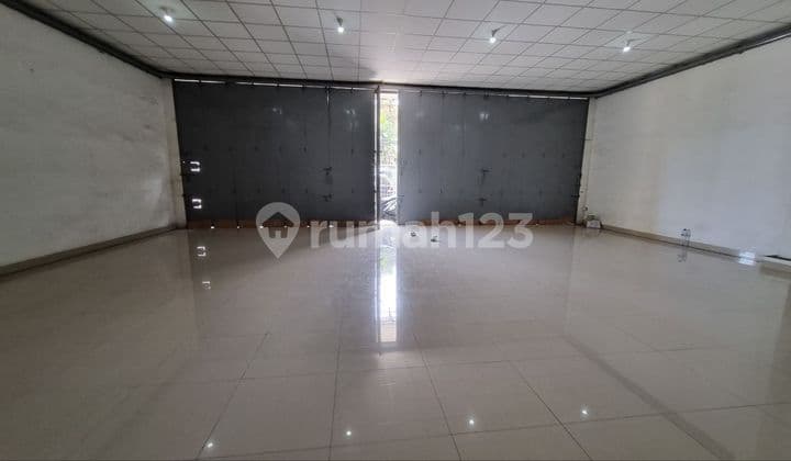 Ruko Lebar Muka 13 M Siap Huni di Kopo Bihbul