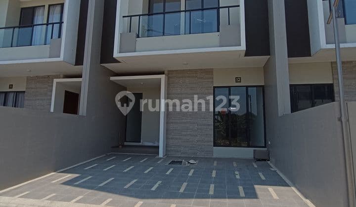 Dijual Rumah elite baru 2 Lantai di Batununggal