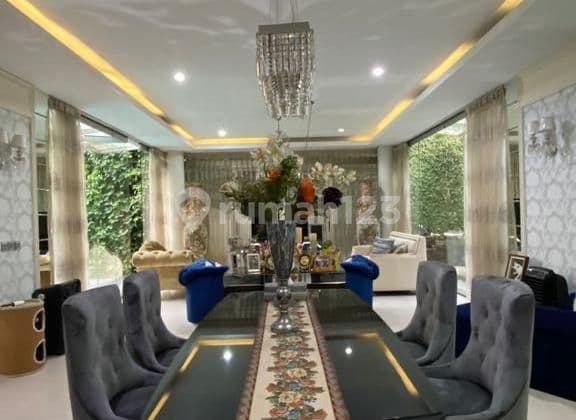 Fully furnished house with a pool in Tatar LARANGTAPA.