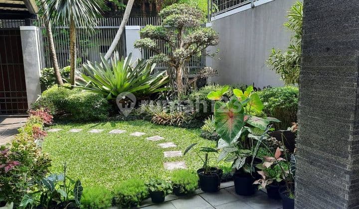 Jarang Banget Rumah Full Furnished Siap Huni di Ciumbuleuit