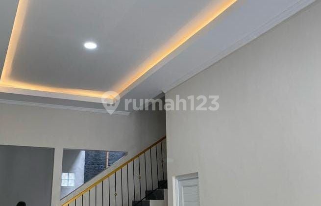 Rumah 2 Lantai Baru Siap Huni di Kopo Permai