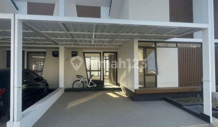 Nice 2-Story House in Elite Podomoro Area