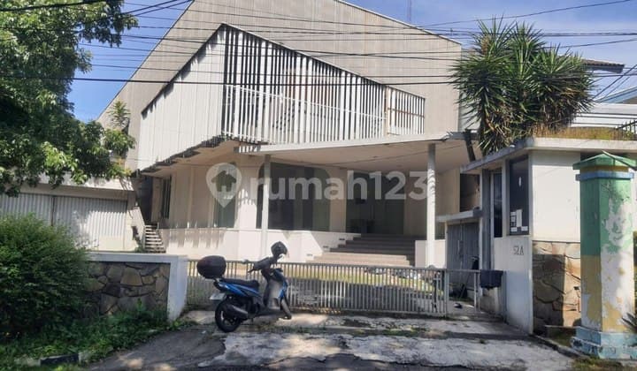 Rumah Bloong 3 Lantai Cocok Buat Usaha di Sayap Sukajadi