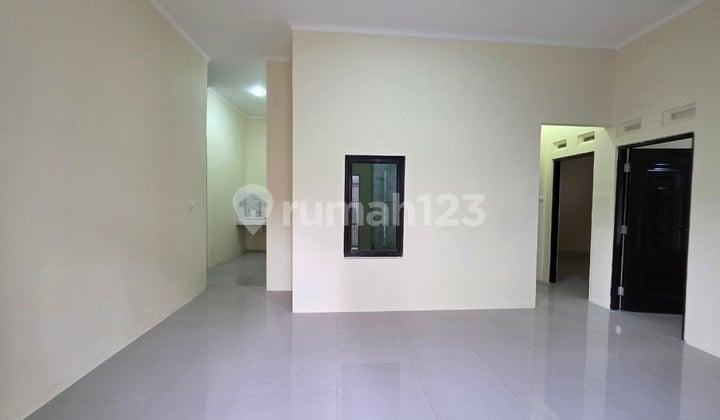 Rumah 1 Lantai Tengah Kota Siap Huni Sayap Moh Toha
