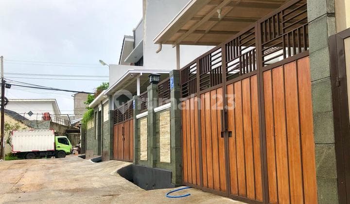 Rumah 100 % Baru Desain Mewah di Sariwangi