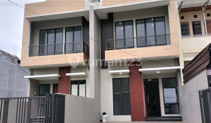 Rumah Baru Modern Siap Huni di Cluster Mekar Wangi , Bojongloa Kidul