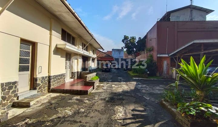 Gudang Ex Garment Plus Rumah Siap Huni Di Sayap Pajajaran