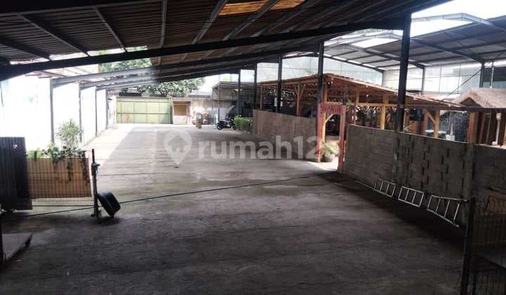 Lahan Dan.bangunan Semi Permanen Di Sayap Peta