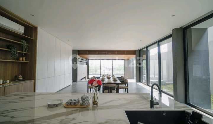 Luxury House With Swimming Pool In Spatirasmi Kbp