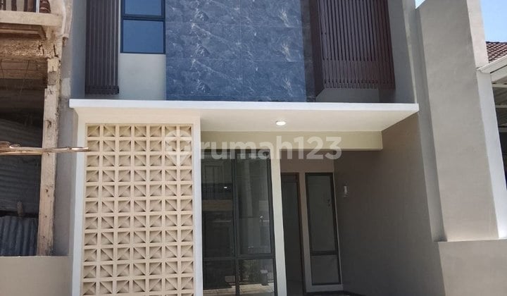 Rumah 2 Lantai Minimalis Baru Siap Huni di Mekar Wangi Toha